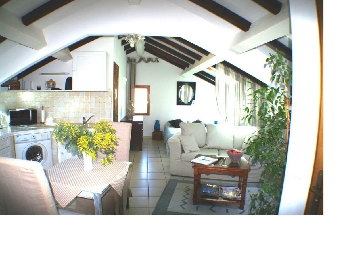 Studio Le Petit Nid D'Amour Meuble Tourisme 3 Etoiles Poggio Santa-Lucia-di-Tallano Exterior foto